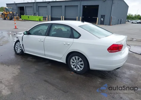 2014 Volkswagen Passat 2.5L Wolfsburg Edition из США, поврежденный, VIN 1VWAP7A34EC002757